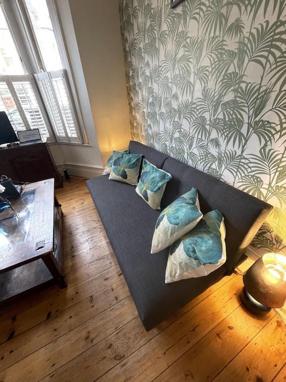 Beautiful Ground Floor Garden Flat Apartment London Bagian luar foto